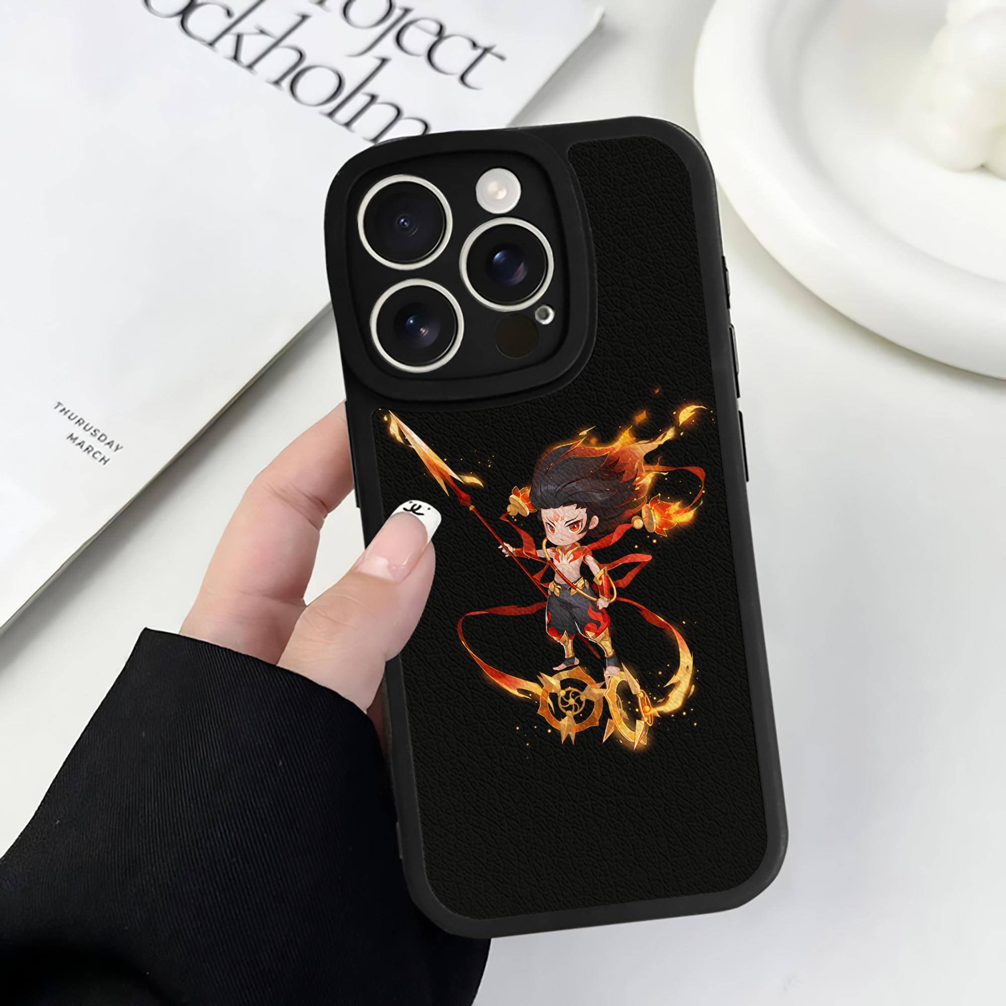 （画像用） Ne Zha 2 ナタ 魔童の大暴れ 【iPhone 16シリーズ対応】シリコンスマホケース（レザー調） 材質：シリコン